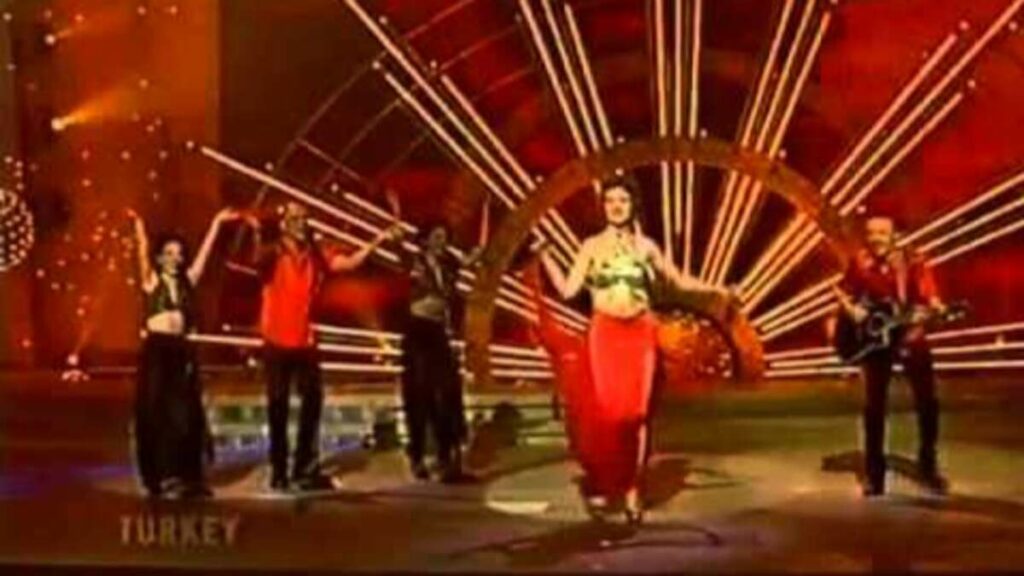 Тугба Онал и Grup Mystik (Tuğba Önal & Grup Mistik): Участники Евровидения 1999 из Турция