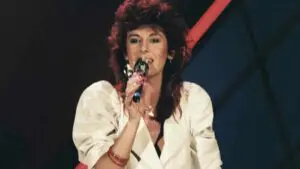Линда Мартин (Linda Martin): Победительница Евровидения 1992 года из Ирландии
