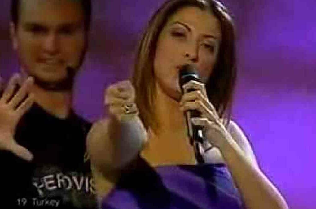 Букет Бенгису и Группа “Сафир” (Buket Bengisu and Group “Safir”): участники Евровидения 2002 года из Турции