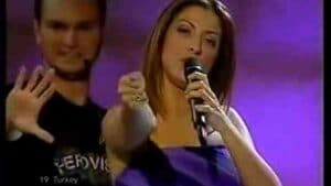 Букет Бенгису и Группа “Сафир” (Buket Bengisu and Group “Safir”): участники Евровидения 2002 года из Турции